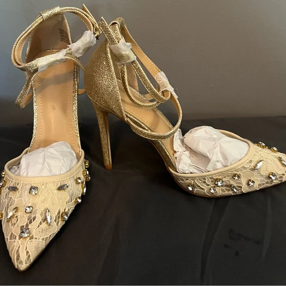 JustFab Cream and Gold Embellished Heels - Picture 3 of 5